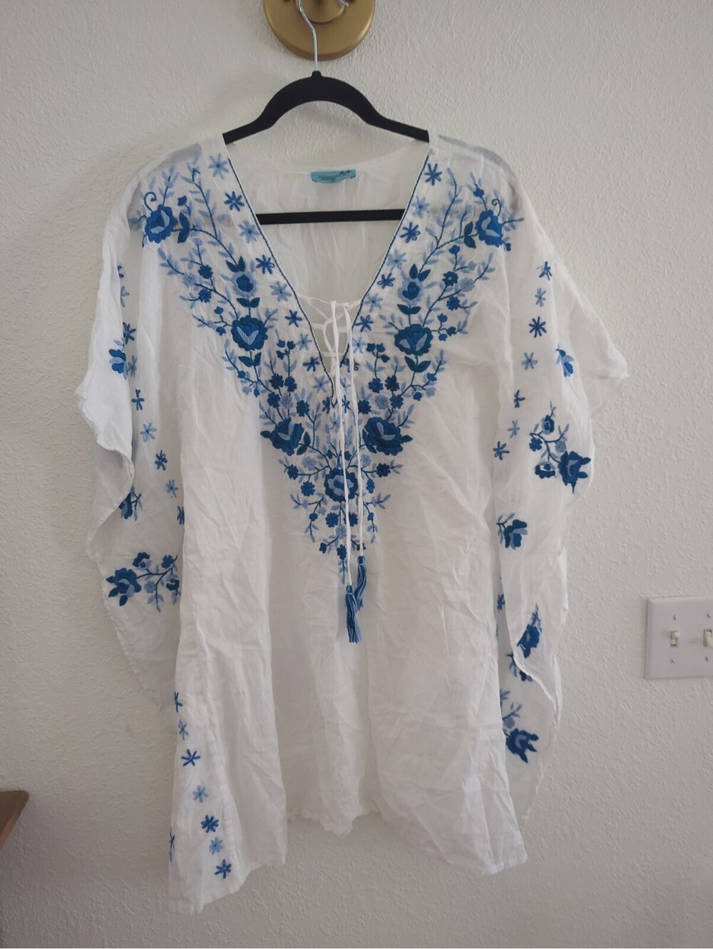 Letarte -Tunic Kaftan White Blue Embroidered Cover-up/Dress Size Medium